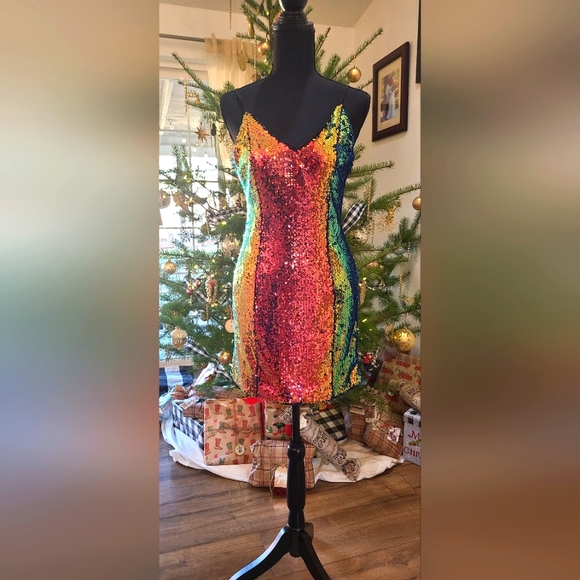 Forever 21 Dresses & Skirts - Forever 21 Colorful Sequin Backless Dress